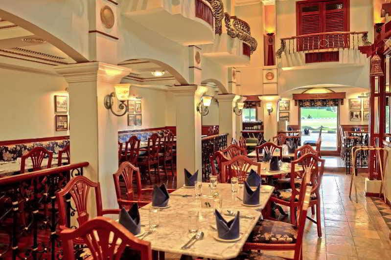 The Apartments At Merdeka Palace Hotel Κουτσίνγκ Εξωτερικό φωτογραφία